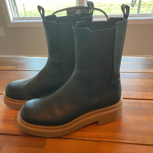 H&M platinum Chelsea boots - Picture 2 of 7